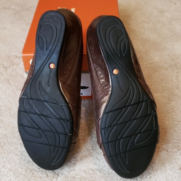 Unstructured by Clarks Copper/Brown Metallic shoe - Picture 6 of 7